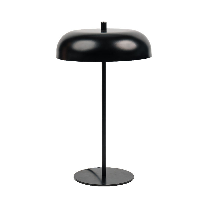 Lampu meja logam vintage dipimpin