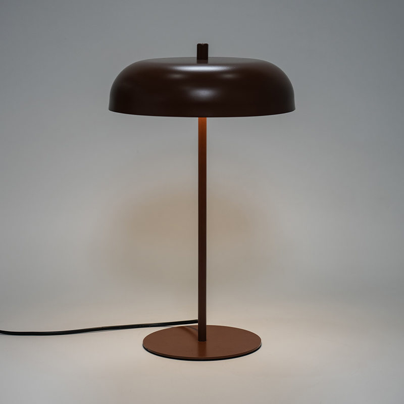 Lampu meja logam vintage dipimpin