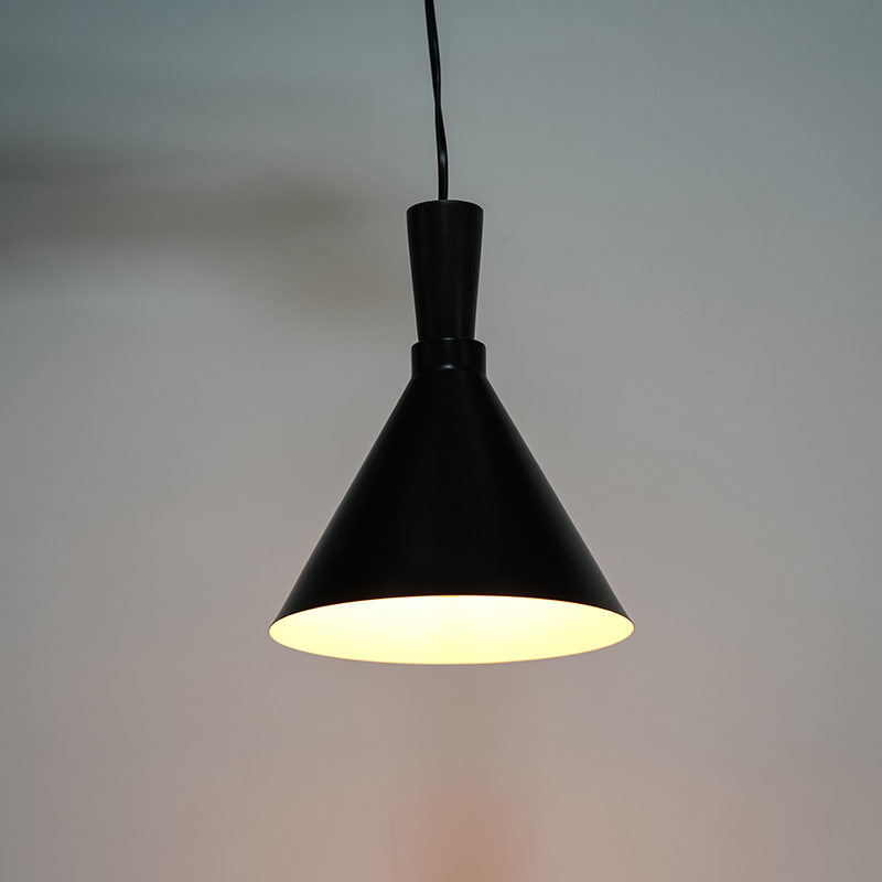 Nordik lampu gantung sederhana