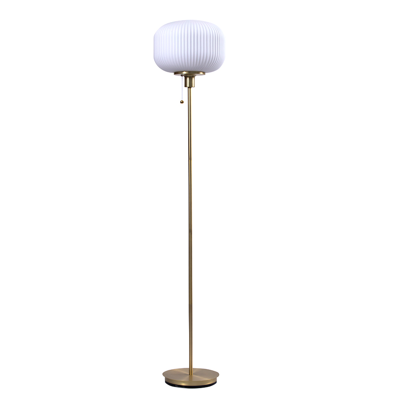 Lampu Table Sederhana Logam