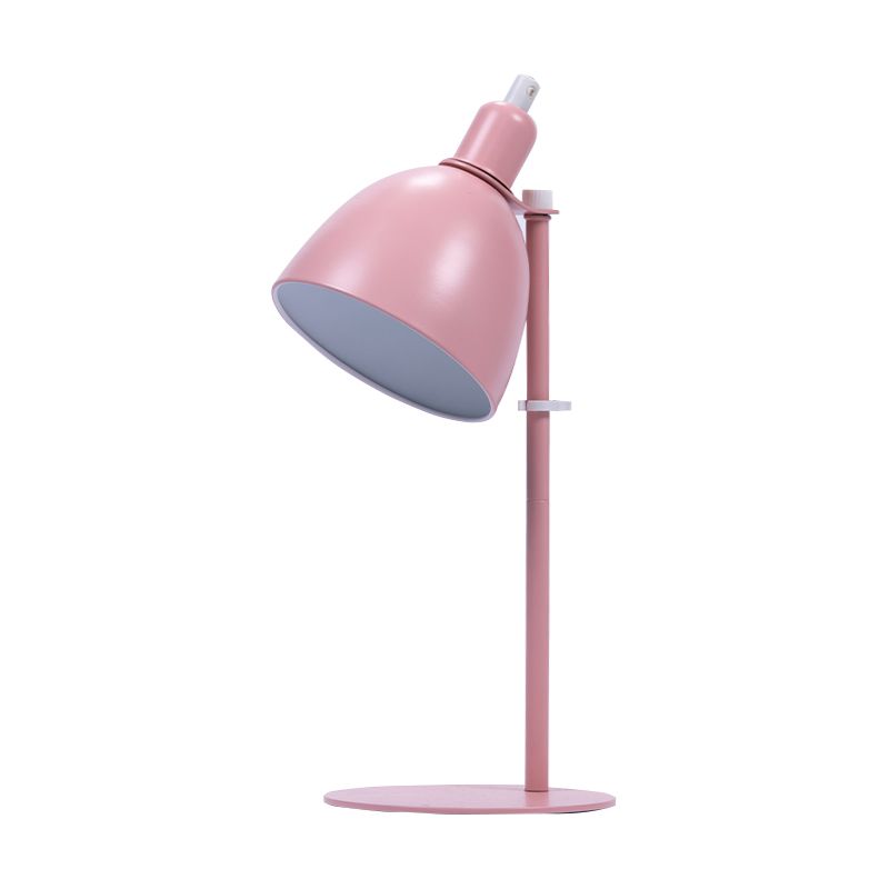 Lampu meja logam merah muda