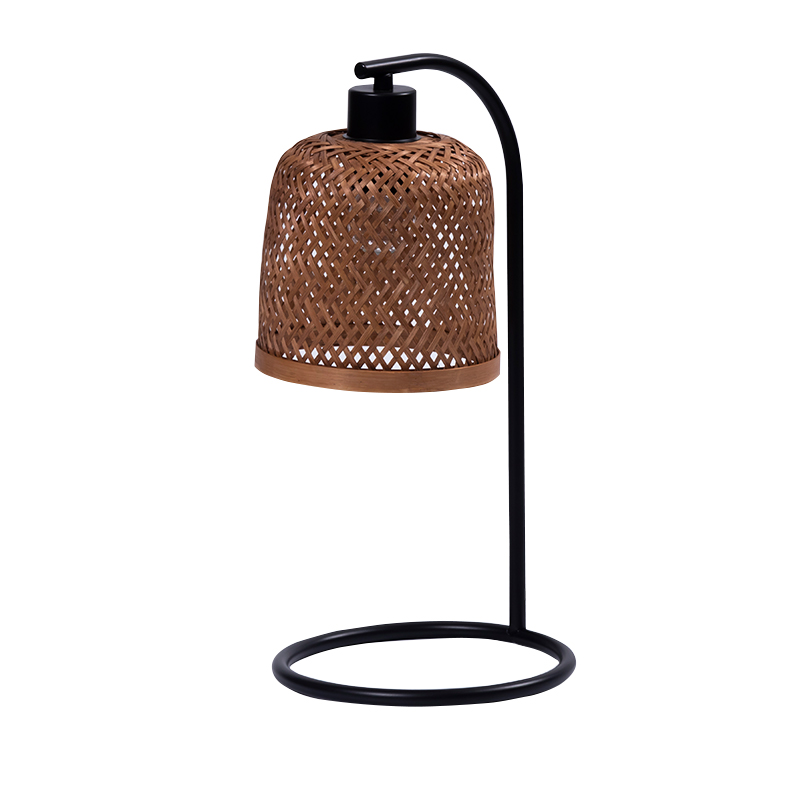 Lampu meja bambu homestay