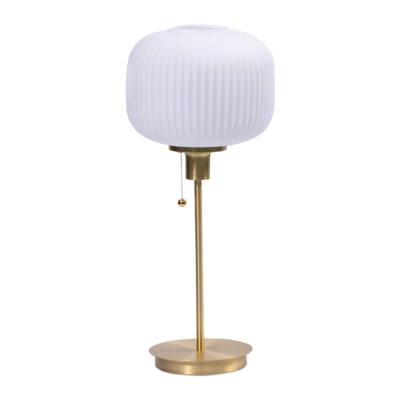 Lampu Table Sederhana Logam
